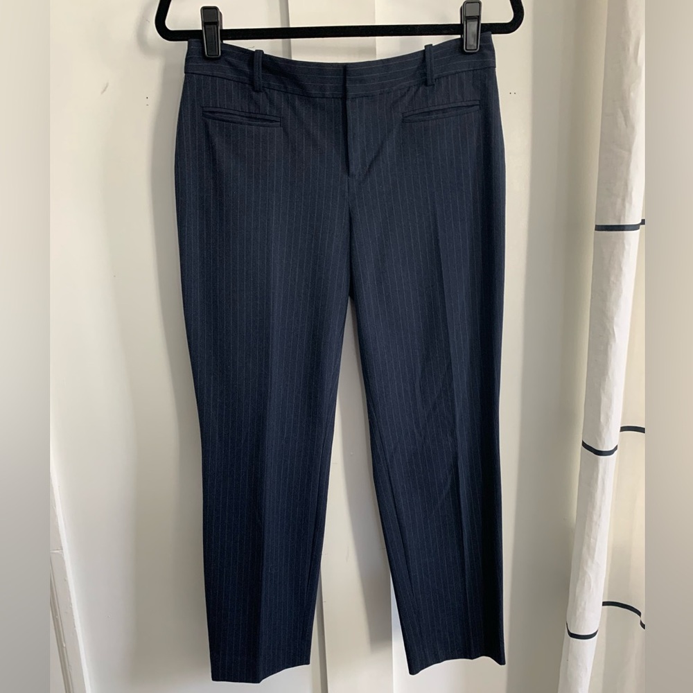 GAP Slim Cropped Navy Blue Pinstripe Dress Pants Size 2 Women’s Work w/Stretch